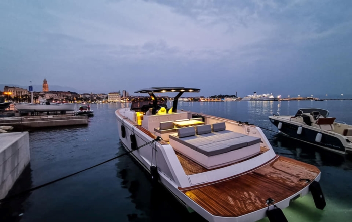 Pardo 43 luxury yacht