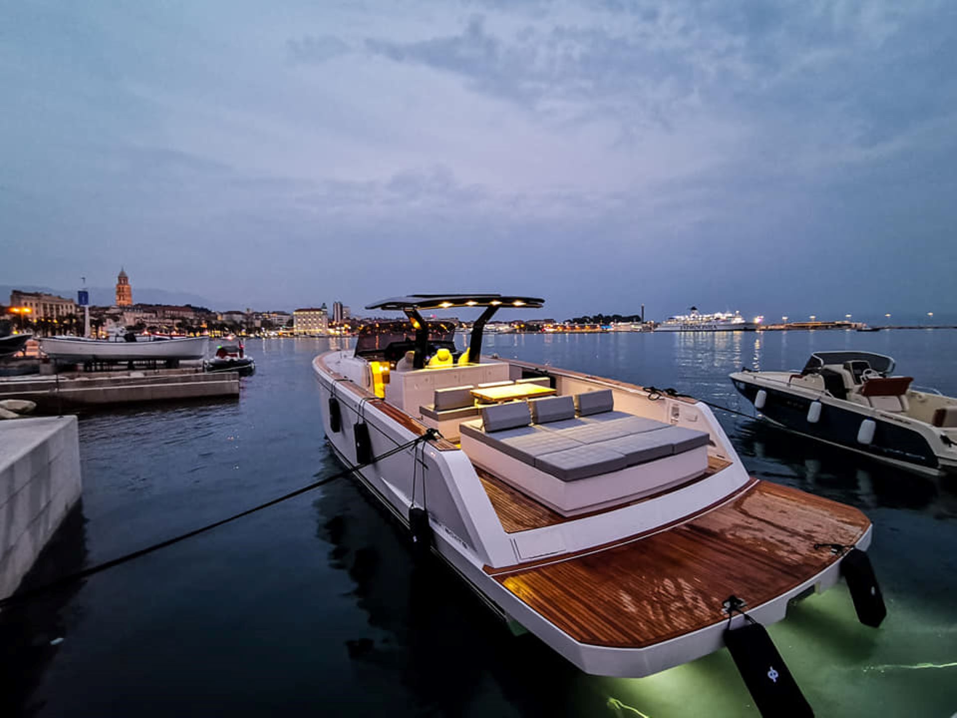 Pardo 43 luxury yacht